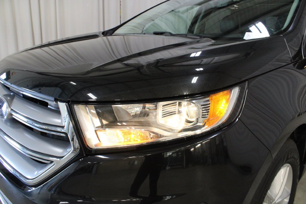 Used 2015 Black Ford SEL image 34