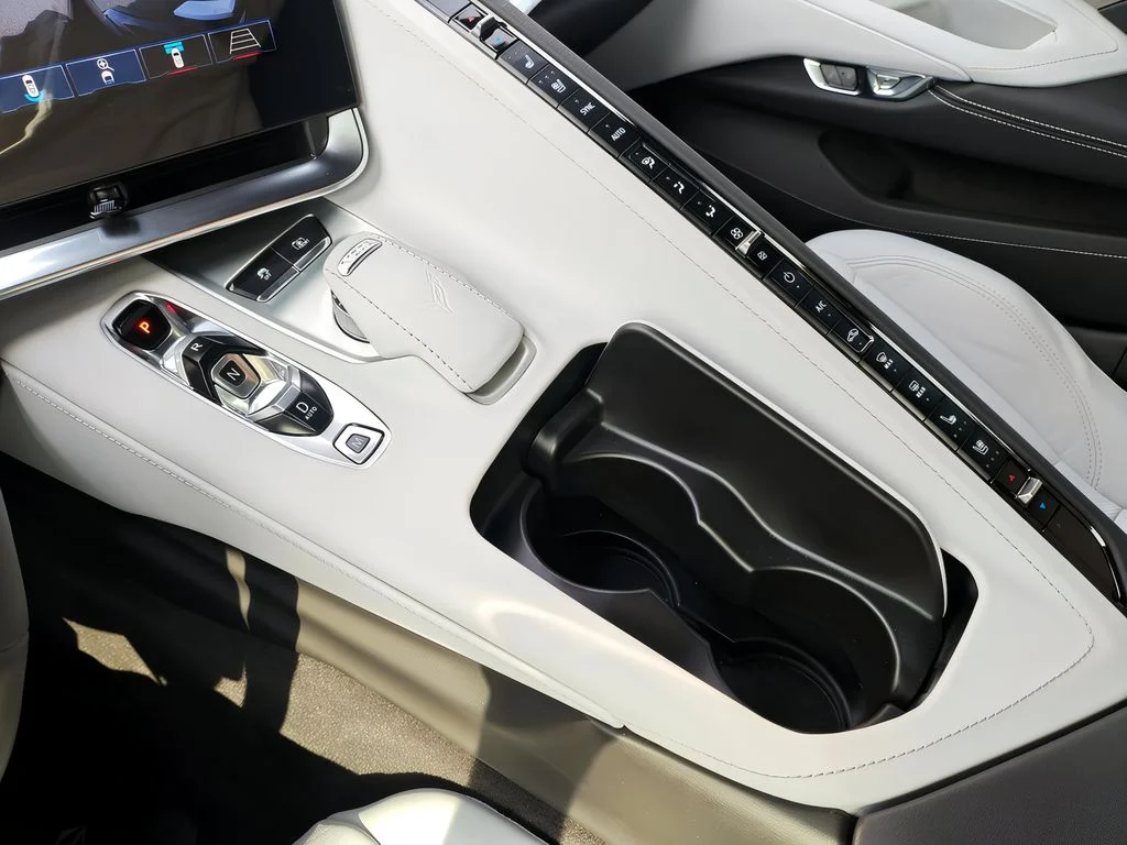 2024 Chevrolet Corvette 2LT - Photo 23