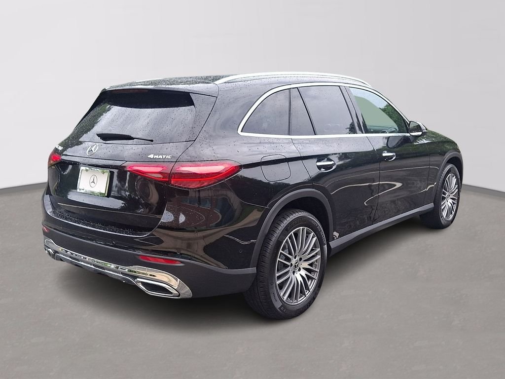 New 2026 Black Mercedes-Benz GLC 300 image 3