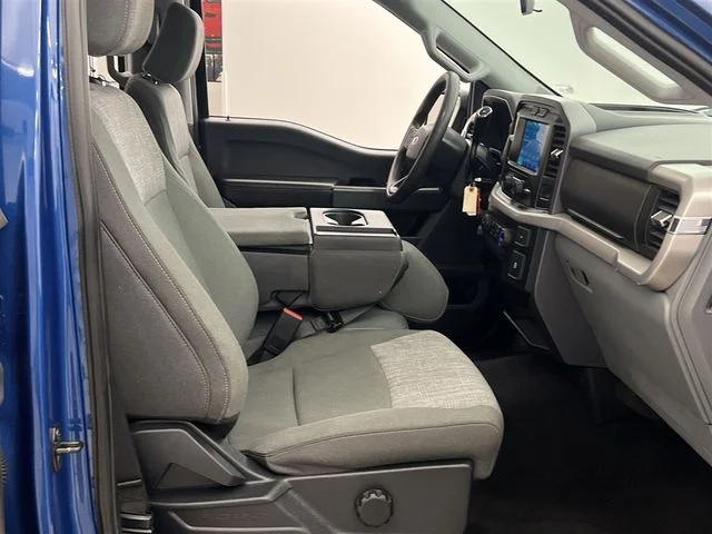 Used 2023 Blue Ford XLT image 15