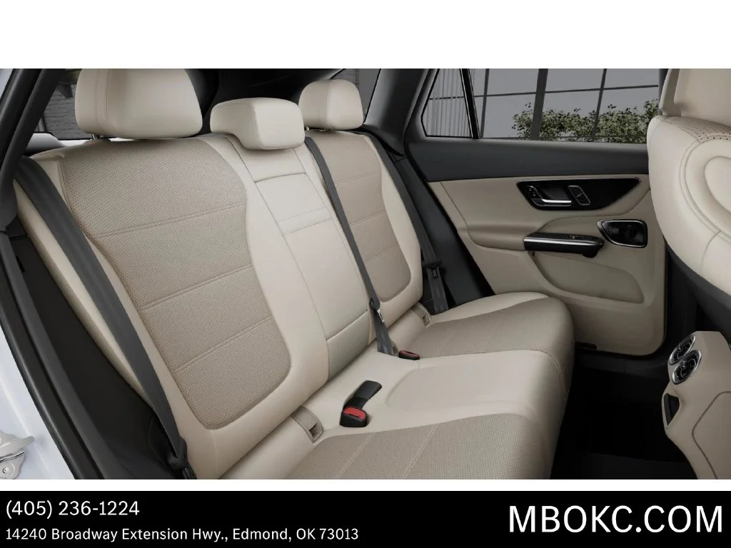 Used 2027 Polar White Mercedes-Benz GLC 300 image 5