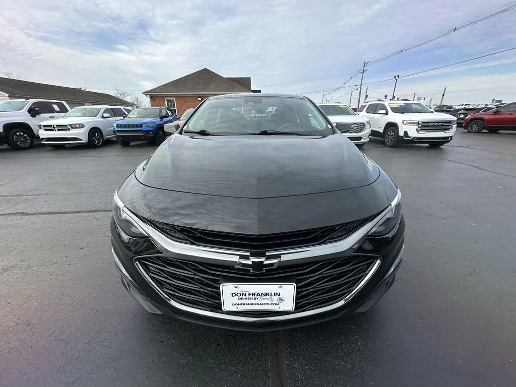 Used 2024 Black Chevrolet LT image 25
