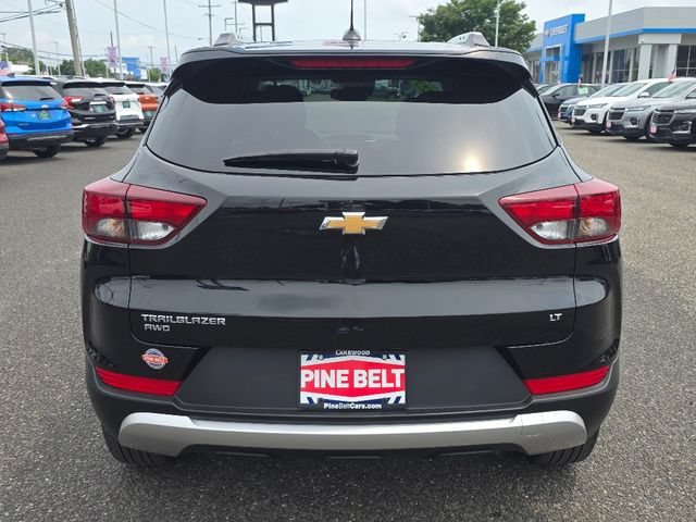 Used 2023 Mosaic Black Metallic Chevrolet LT image 15