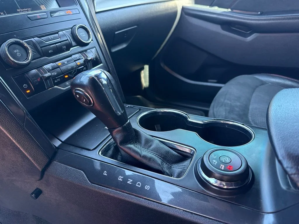 Used 2019 Ruby Red Metallic Ford XLT image 16