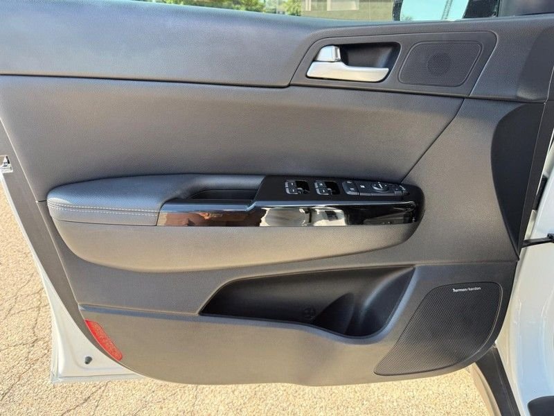 Used 2021 Snow White Pearl Kia EX image 19