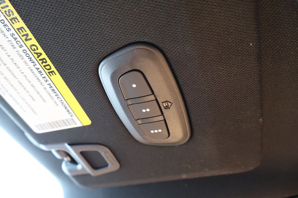 Used 2022 Bright White Clea Jeep Summit image 34