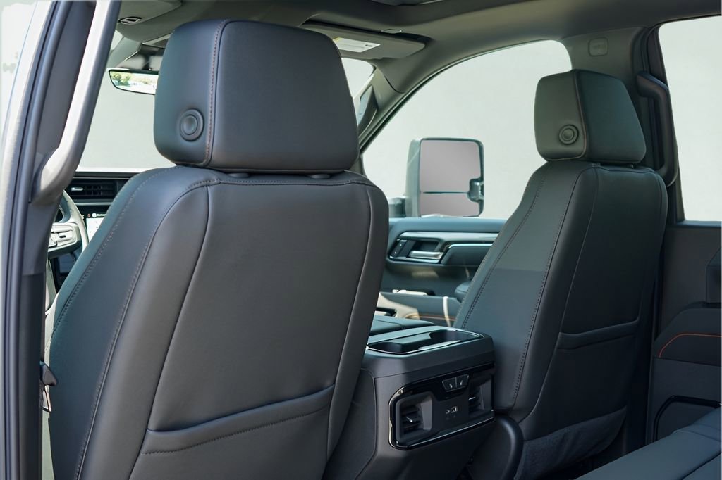 2026 GMC Sierra 2500HD AT4 - Photo 18