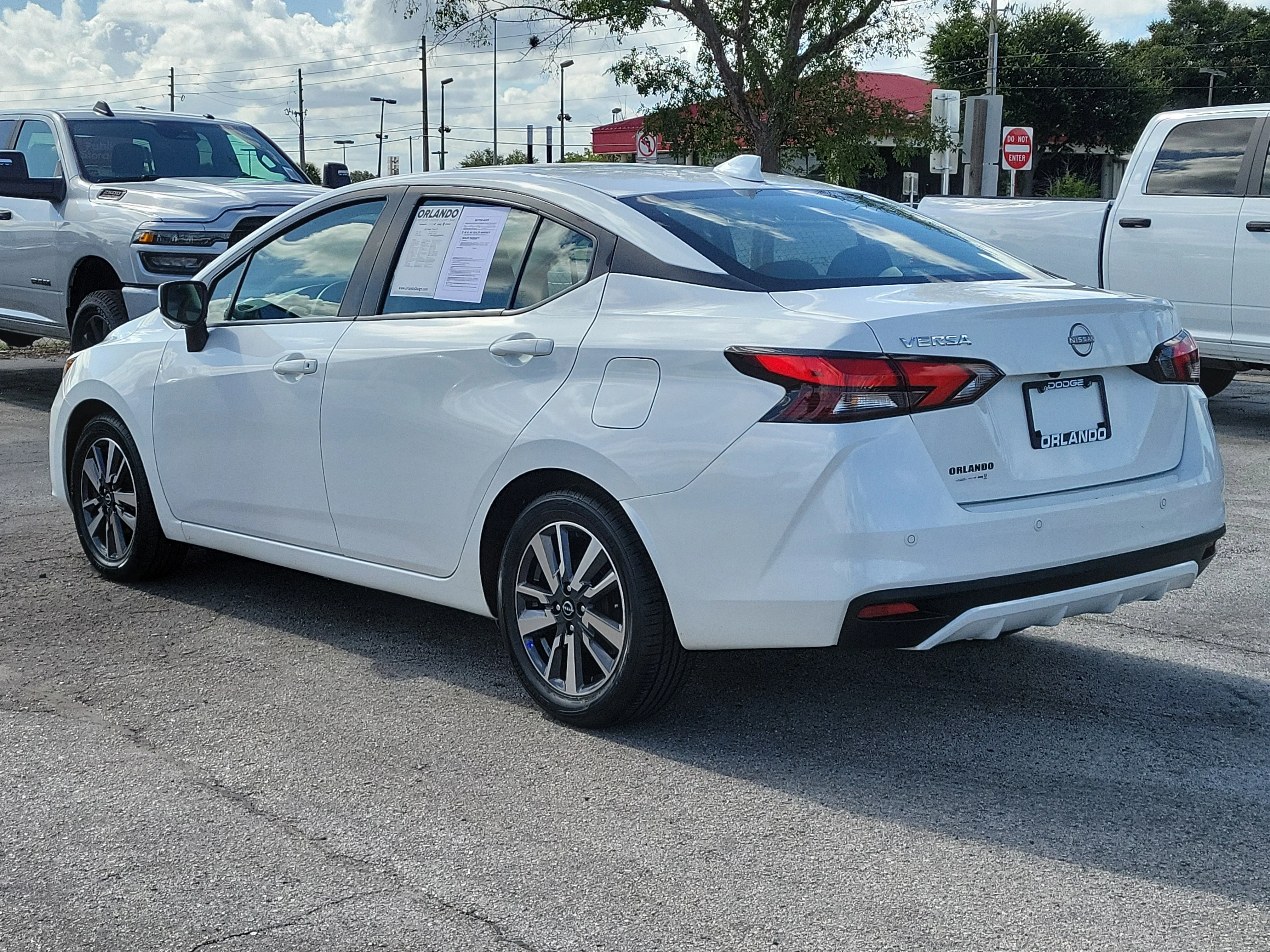 Used 2025 Aspen White Tricoat Nissan SV image 5