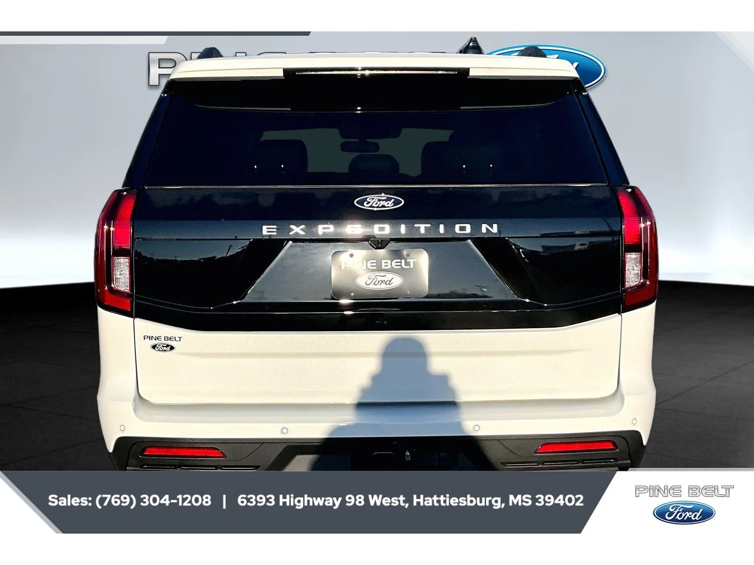 New 2027 Star White Metallic Tri-Coat Ford Active image 4