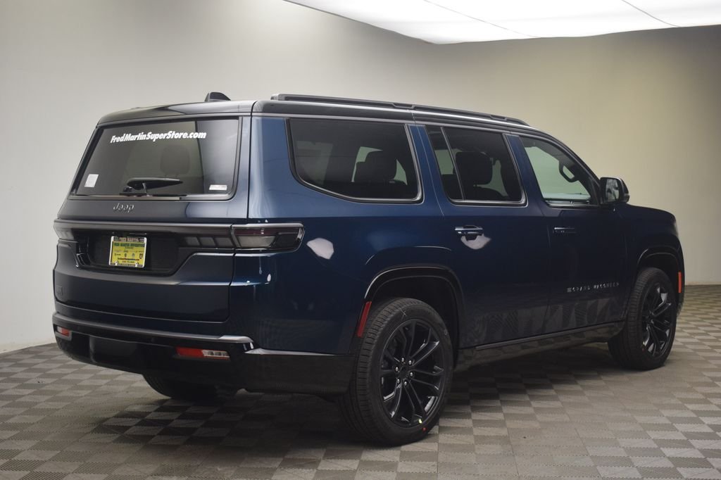 New 2026 Fathom Blue Pearl-Coat Exterior Paint (Late Availability) Jeep Summit Obsidian image 5
