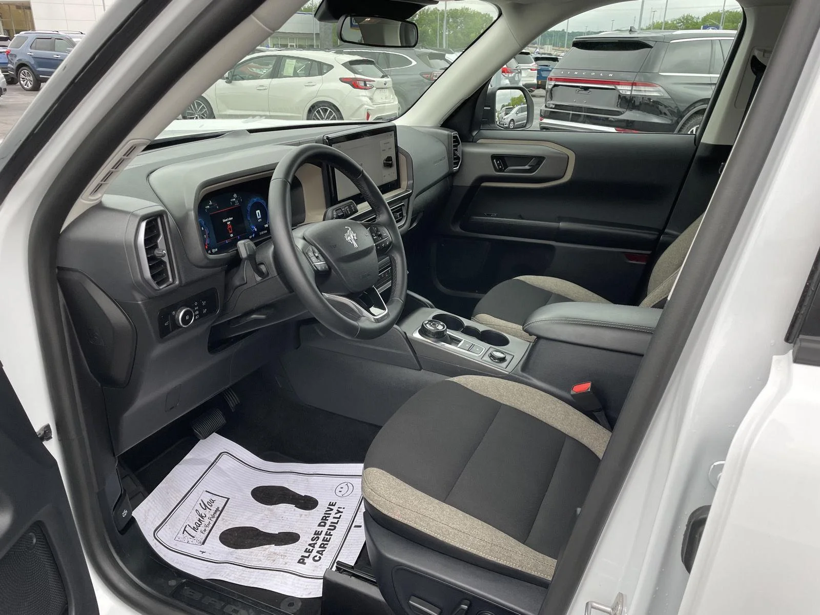 Used 2025  Ford Big Bend image 9