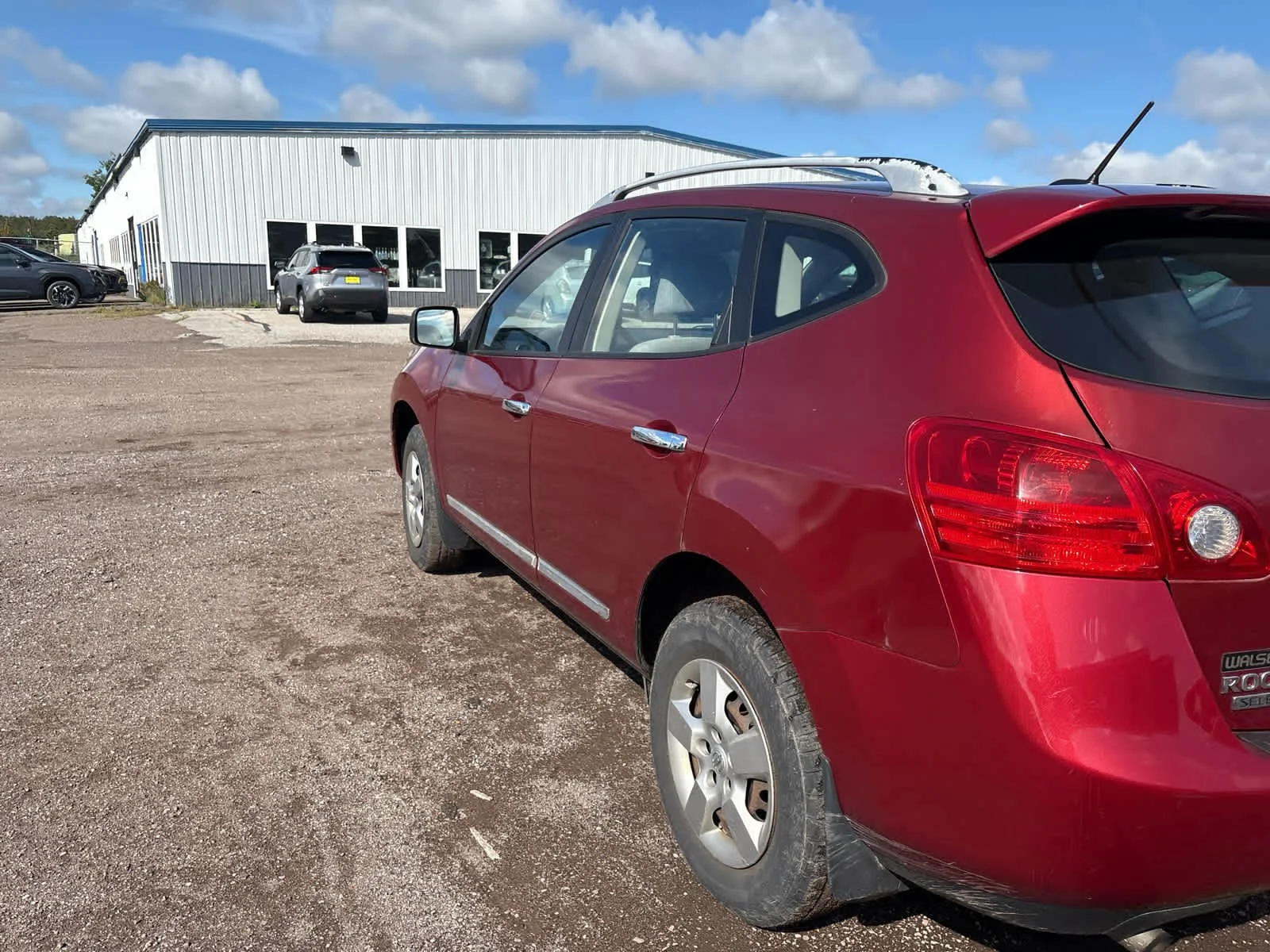 Used 2014 Cayenne Red Nissan S image 13