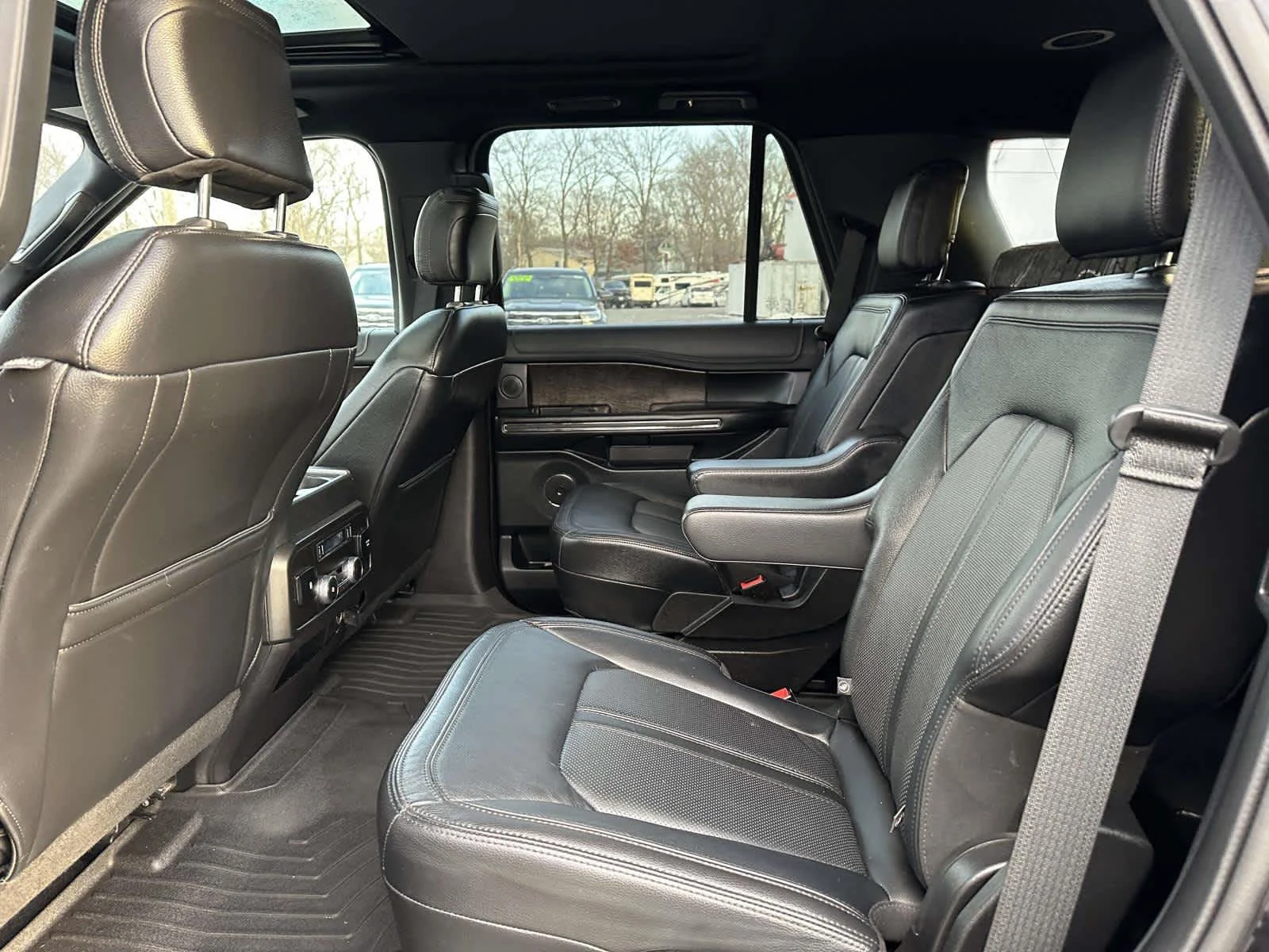 2019 Ford Expedition Limited - Photo 17