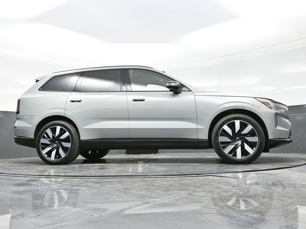 2025 Volvo EX90 Ultra - Photo 15