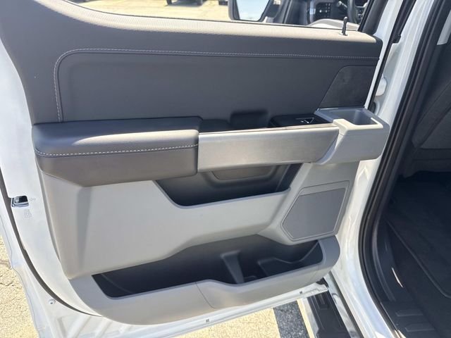 Certified Used 2024 Oxford White Ford XLT image 15