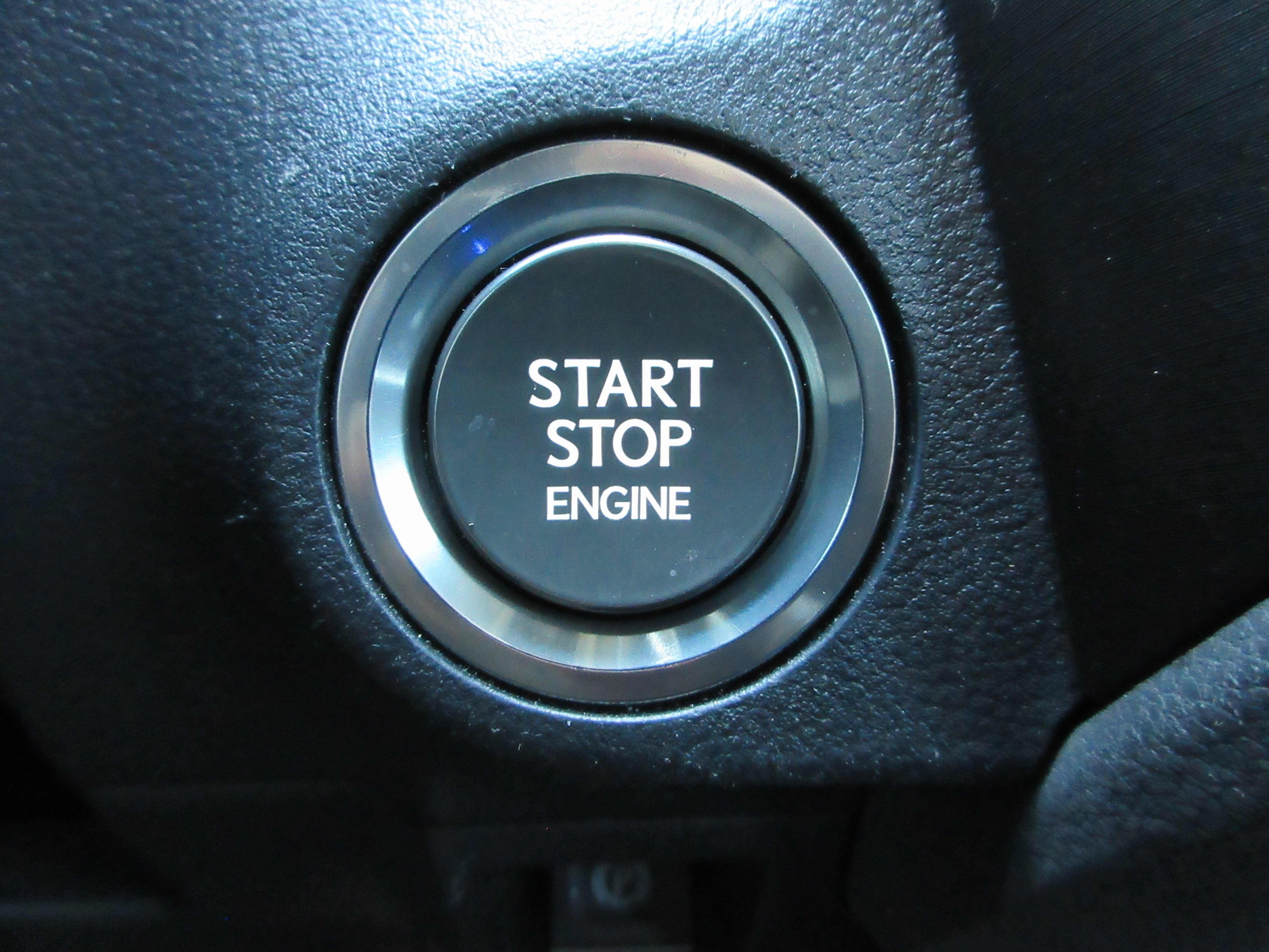 Used 2021 White Lexus 250 image 37