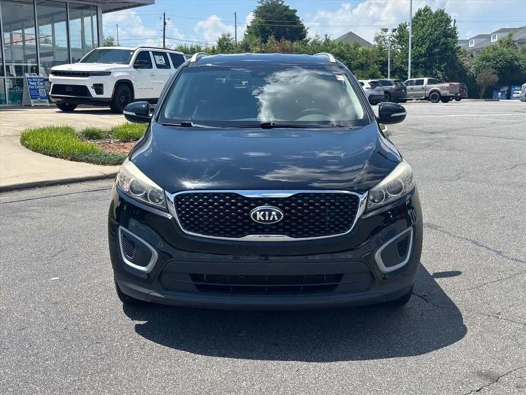 Used 2018 Black Kia LX image 22