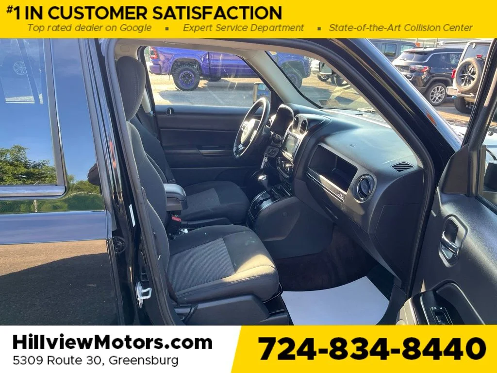 Used 2015 Black Clearcoat Jeep Latitude image 25