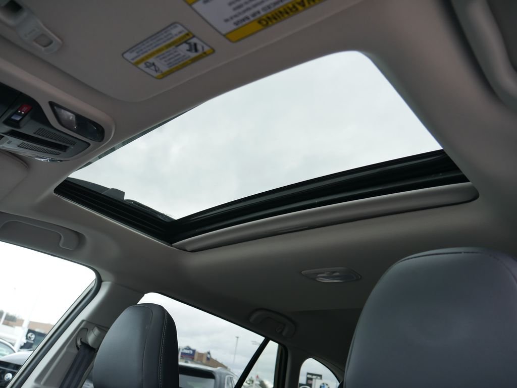 Used 2025 Green Subaru Limited XT image 17