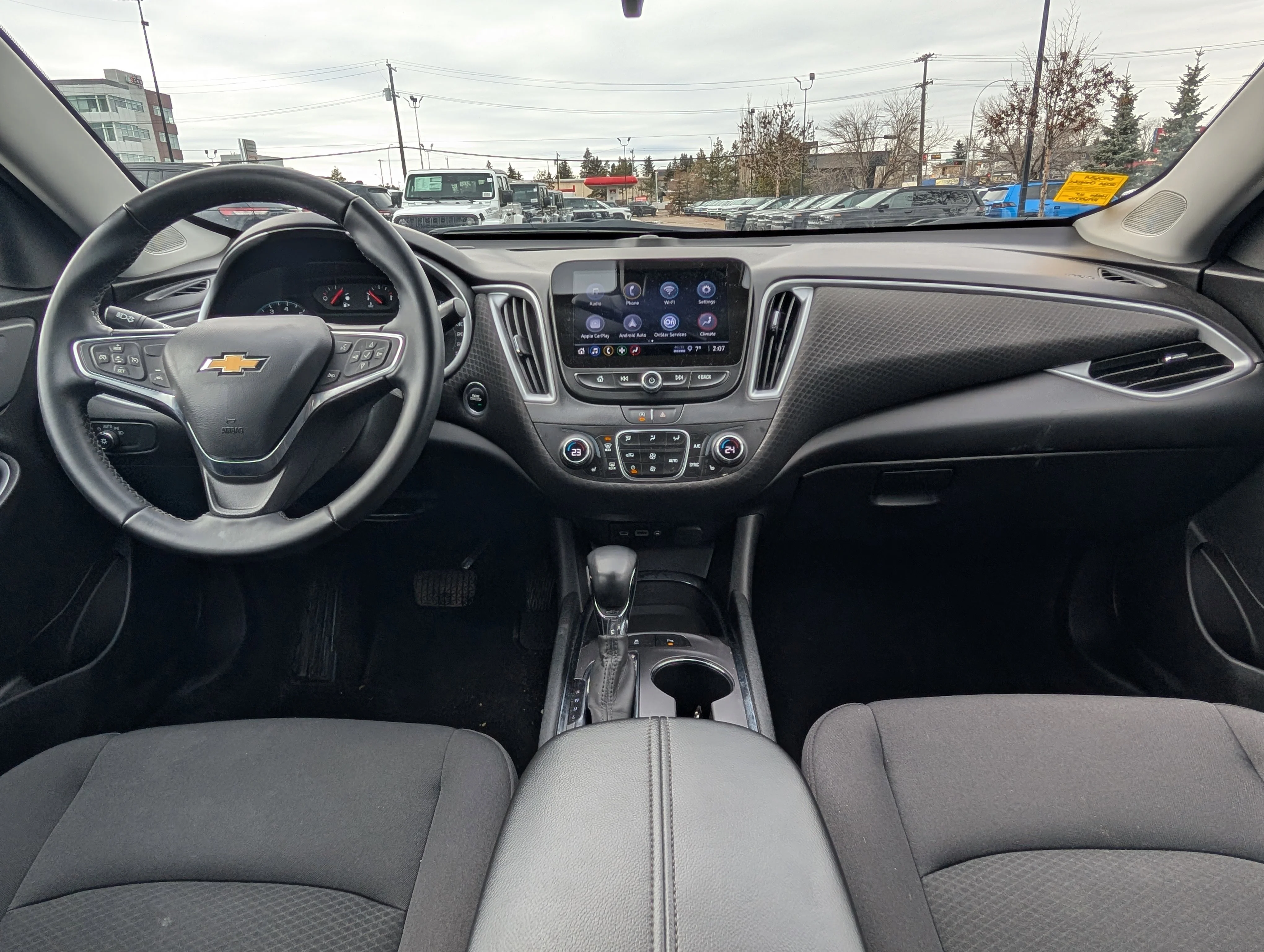 Used 2024 Summit White Chevrolet 1LT image 20