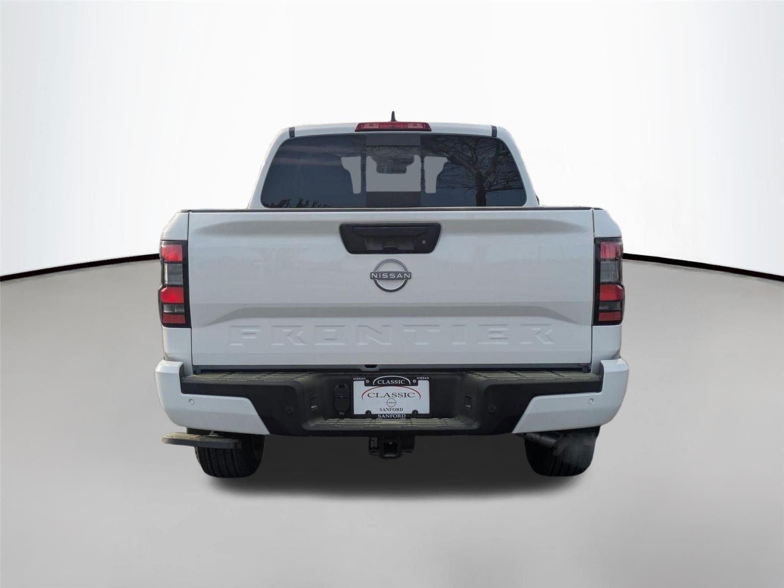 New 2026 Glacier White Nissan SV image 6