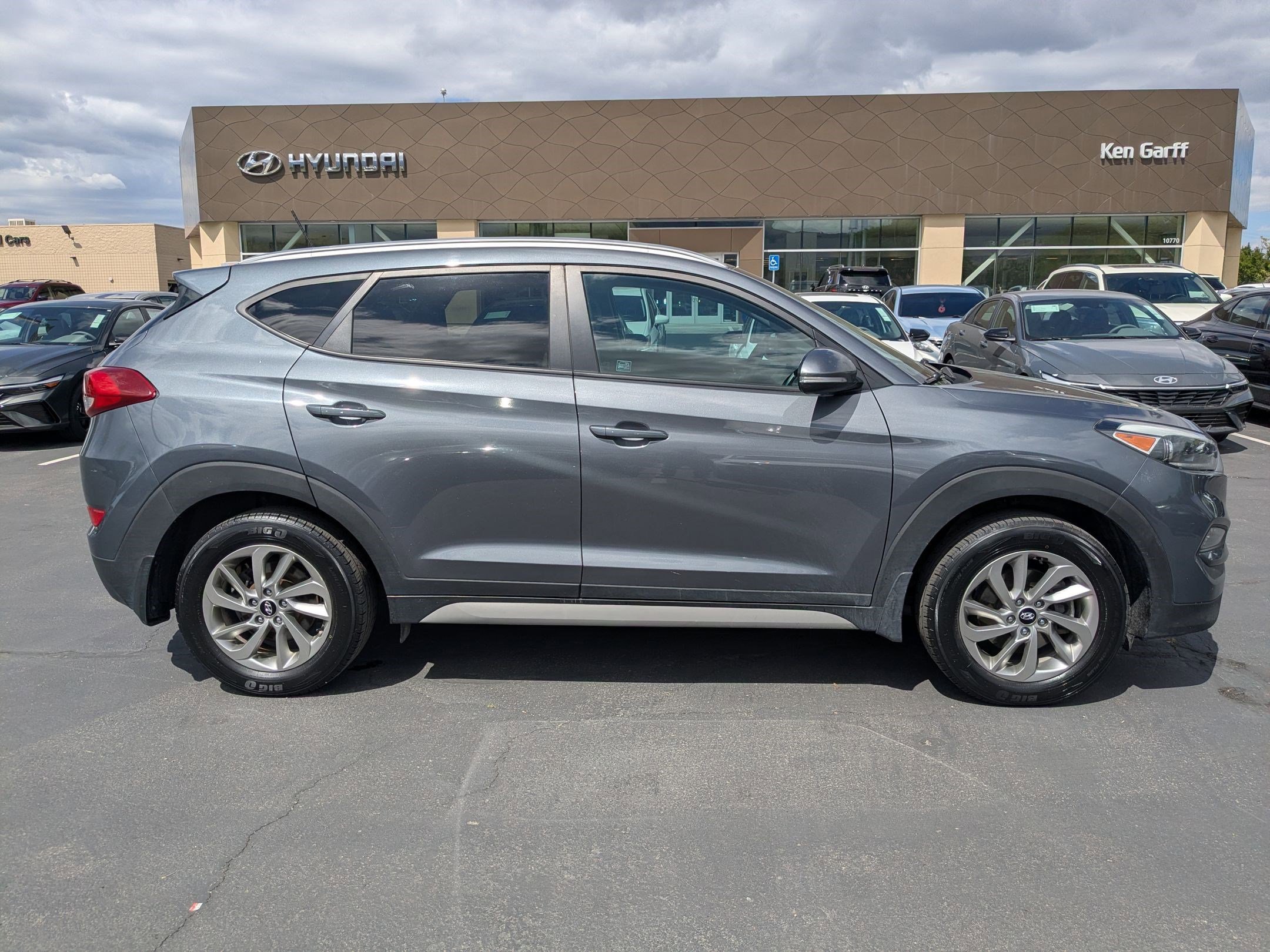 Vehicle Image 2
