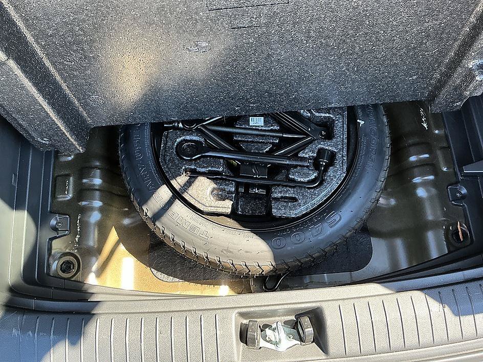 Used 2019 Ultra Black Pearl Hyundai SEL image 27
