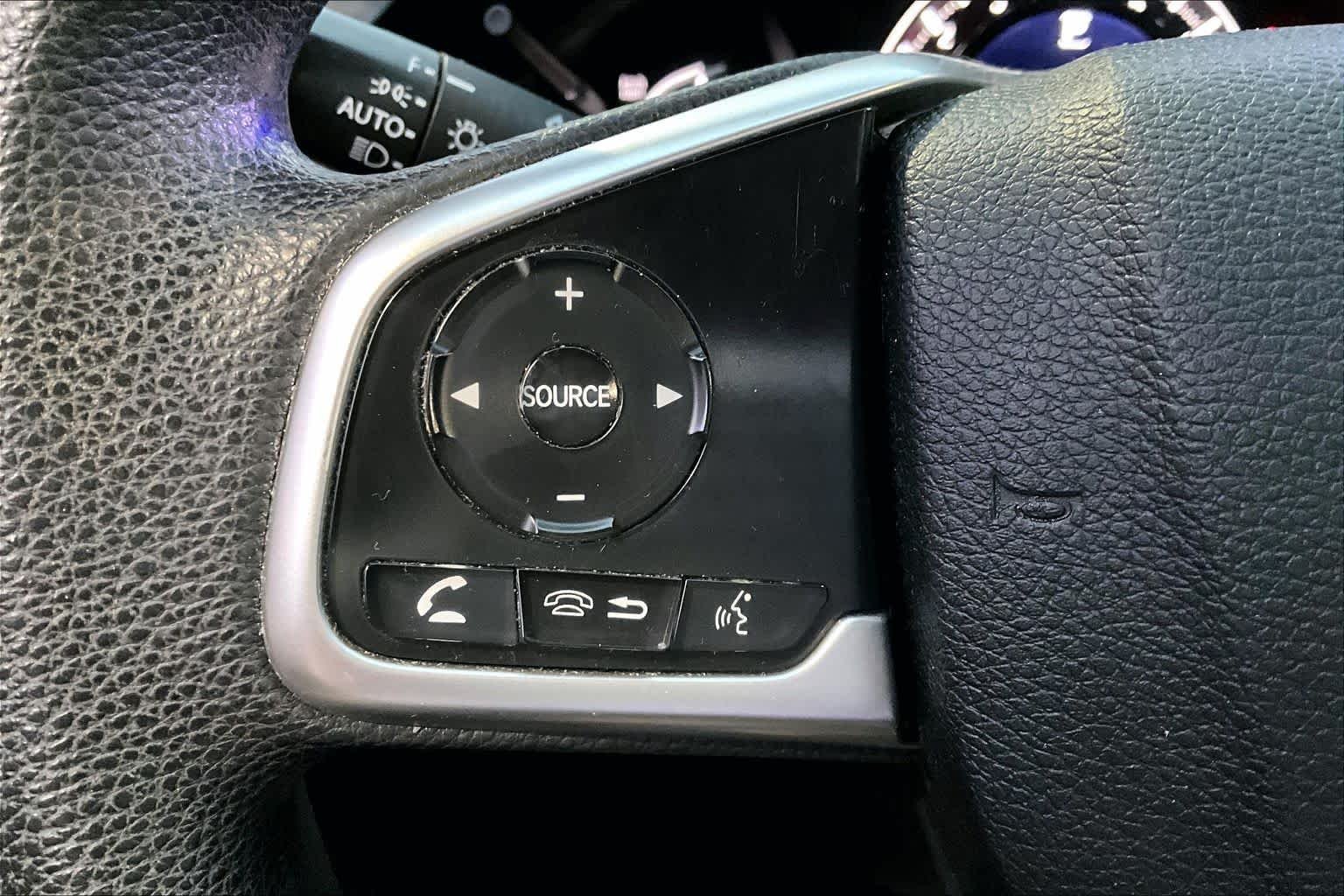Used 2016 Taffeta White Honda LX image 21