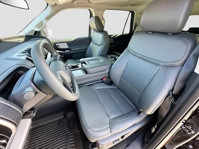New 2026 Black Metallic Ford Active image 15