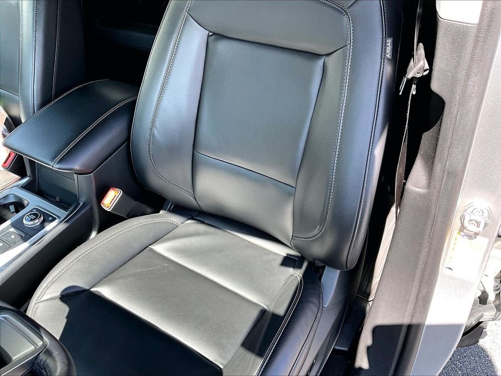 Used 2023 Silver Metallic Ford XLT image 10