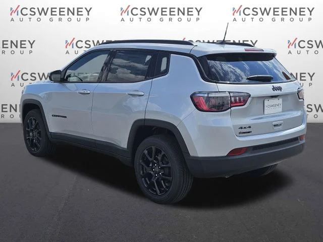 New 2026 Silver Zynith Metallic Clear-Coat Exterior Paint Jeep Latitude image 3