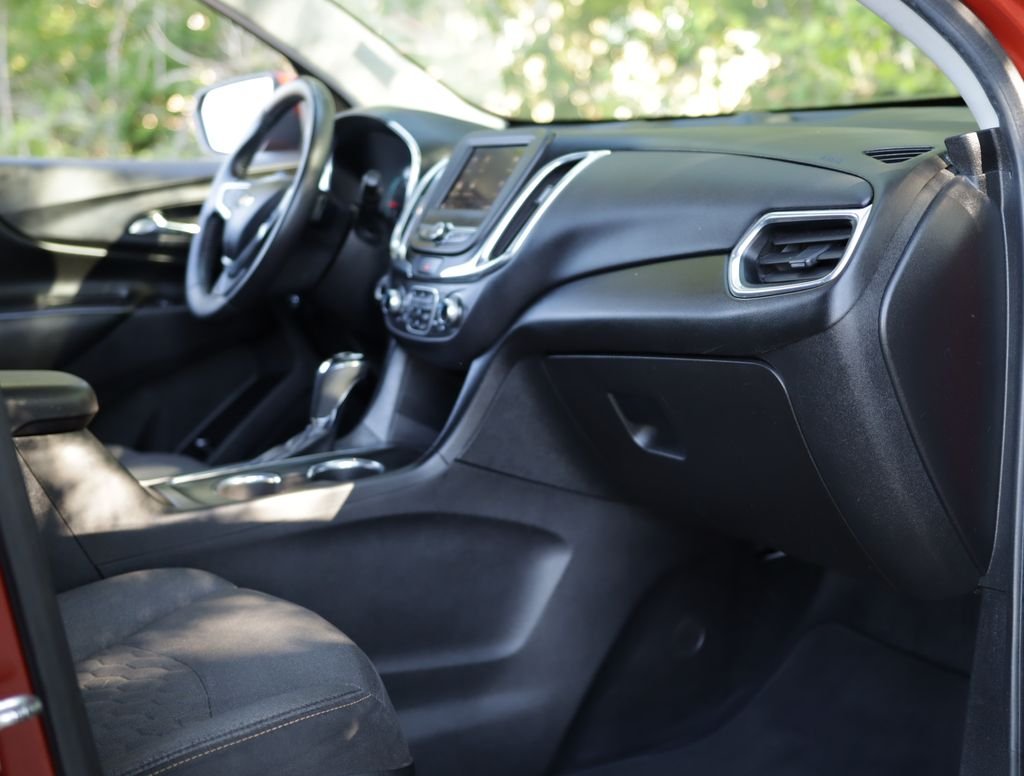 Used 2020 Red Chevrolet LT image 28