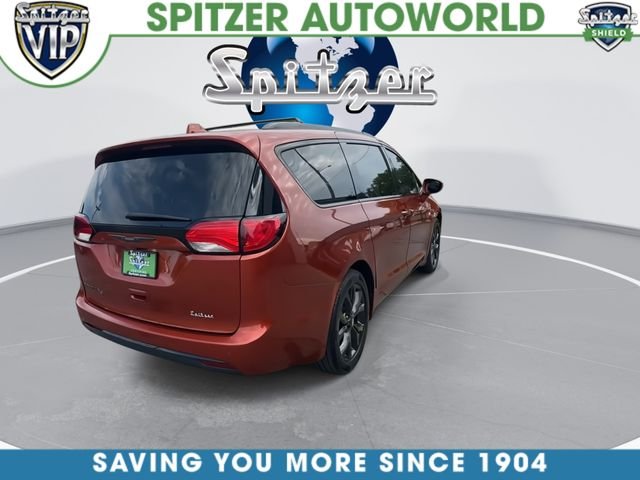 Used 2018 Brown Chrysler Touring Plus image 8