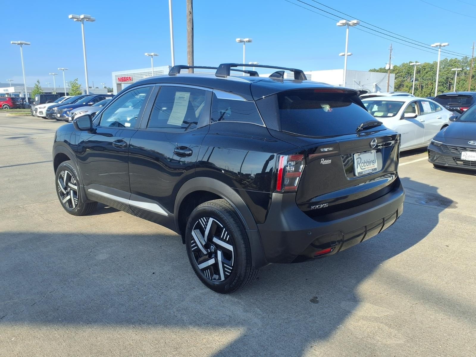 2026 Nissan Kicks photo 4 of 26