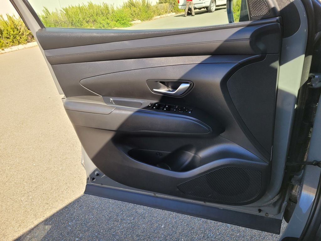 Used 2025 Gray Hyundai SEL image 27