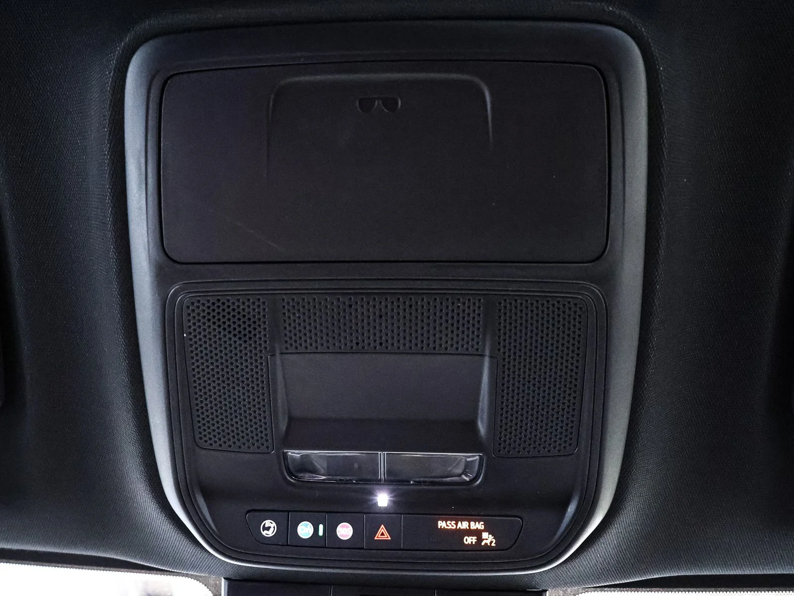 New 2026 White GMC Elevation image 32