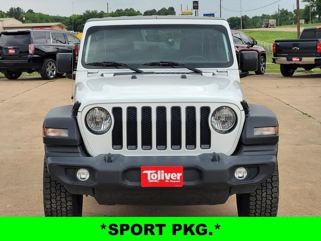 Used 2023 White Jeep Sport Altitude image 3