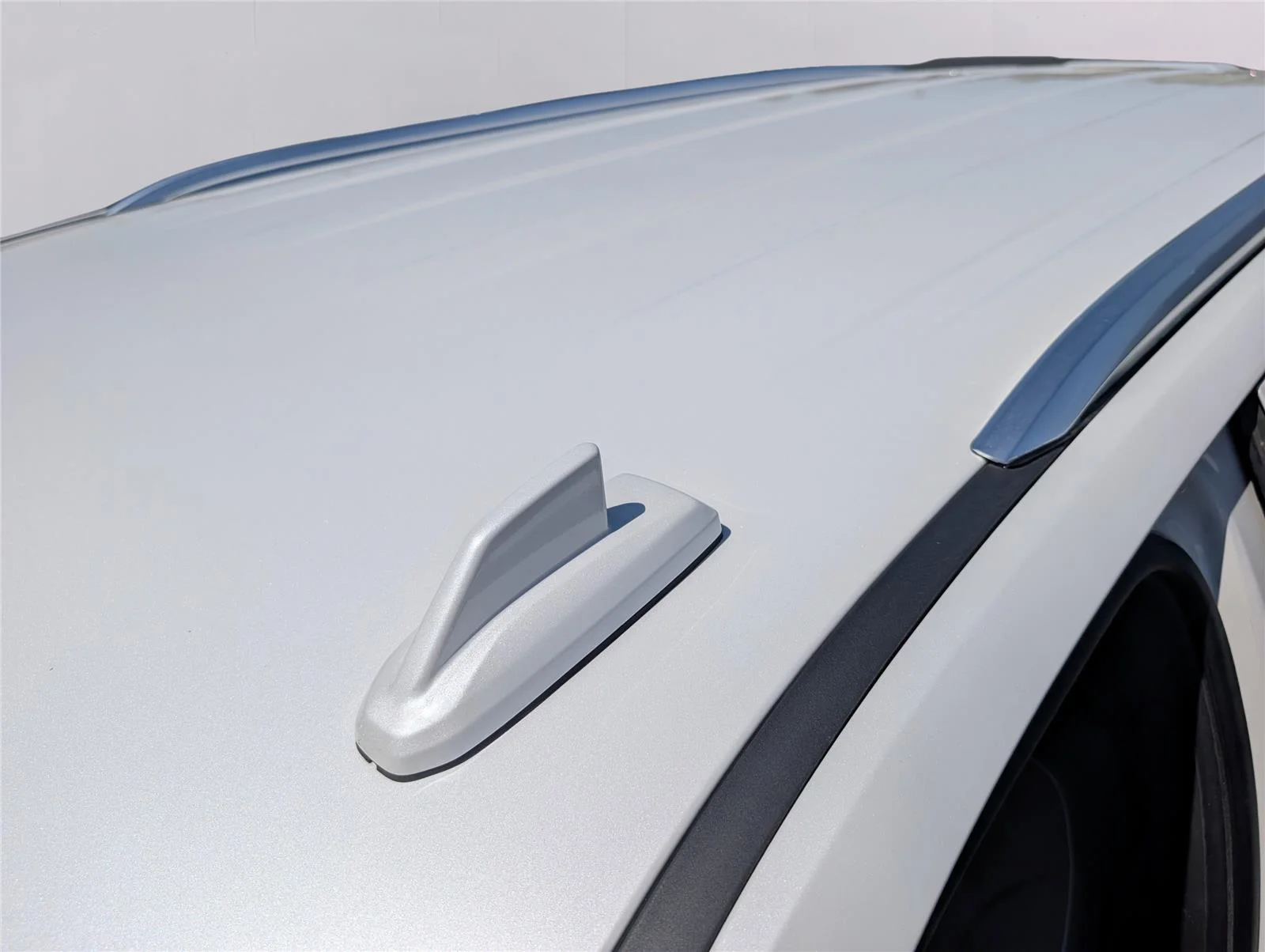 Used 2021 Iridescent Pearl Tricoat Chevrolet Premier image 41