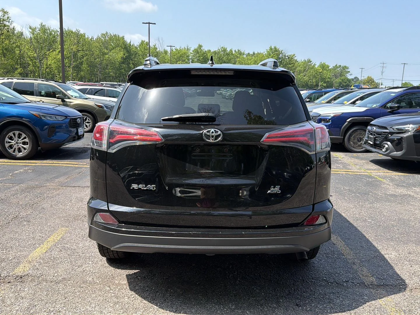 Used 2018 Black Toyota LE image 9