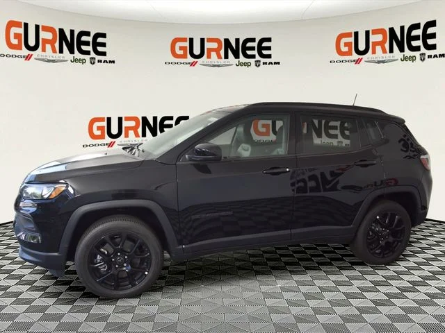 New 2026 Diamond Black Crystal Pearl-Coat Exterior Paint Jeep Latitude image 6
