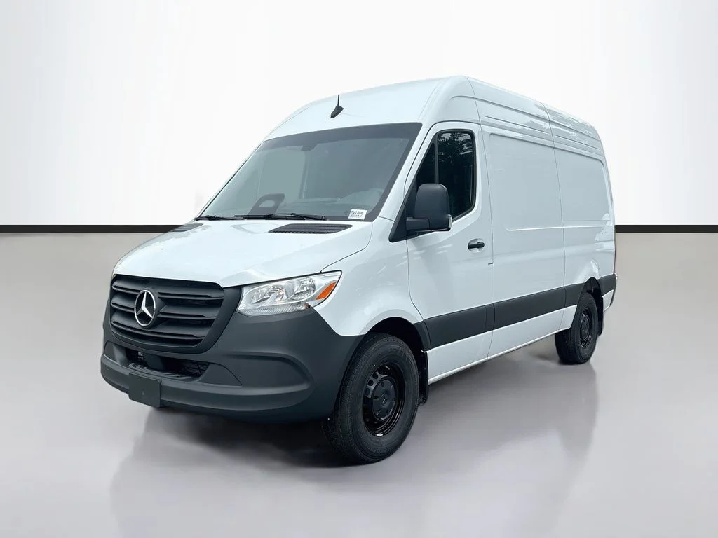 New 2026  Mercedes-Benz Cargo 144 WB image 7