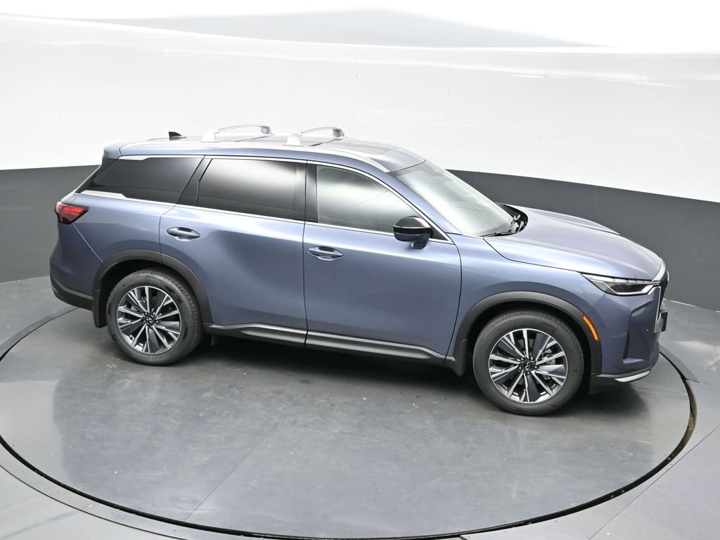 New 2027 MOONBOW BLUE INFINITI Luxe AWD image 40