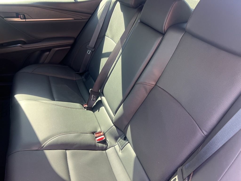 Used 2025 Red Toyota XLE image 16