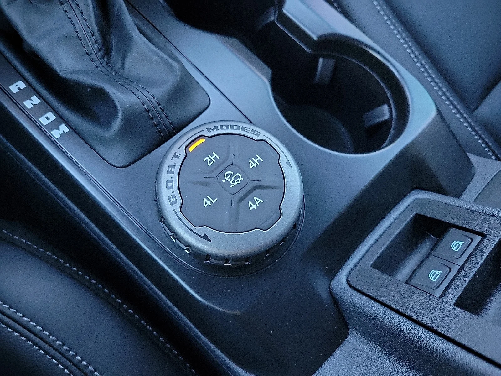 New 2025 Azure Gray Metallic Tri-Coat Ford Outer Banks&reg; image 18