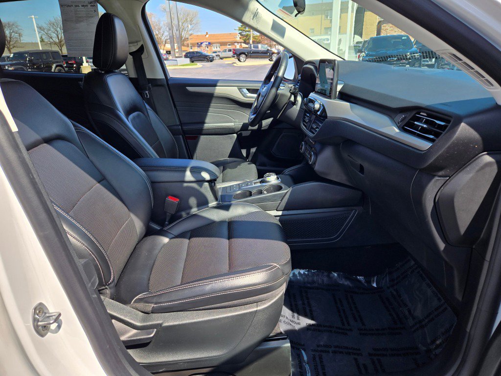 2022 Ford Escape SEL - Photo 6