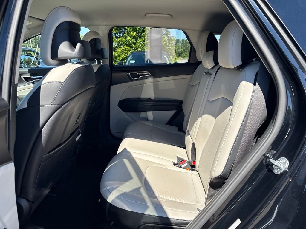 Used 2023 Black Kia EX image 12