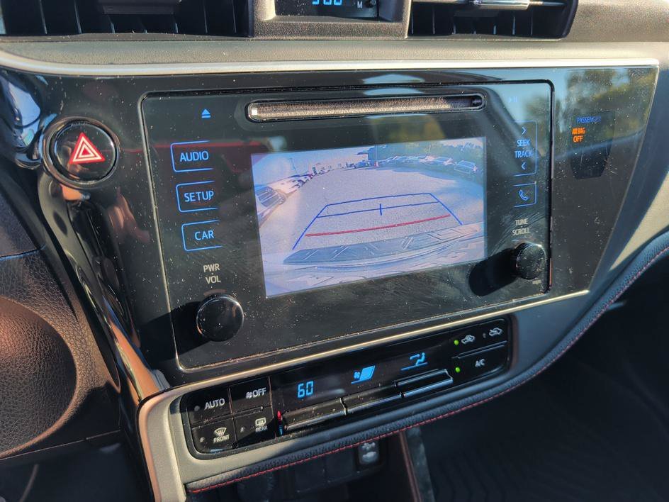 Used 2018 Classic Silver Metallic Toyota SE image 23