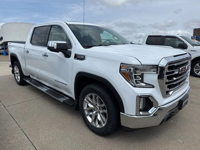 2021 GMC Sierra 4WD Crew Cab Short Box SLT's photo