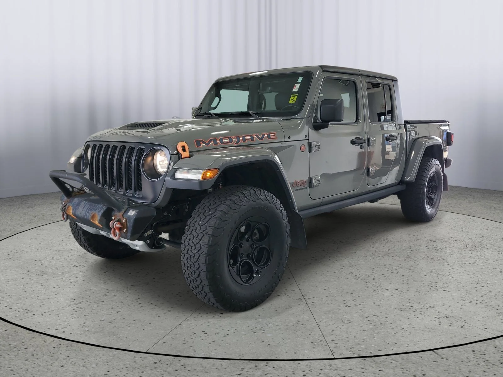 Used 2021 Gray Jeep Mojave image 2