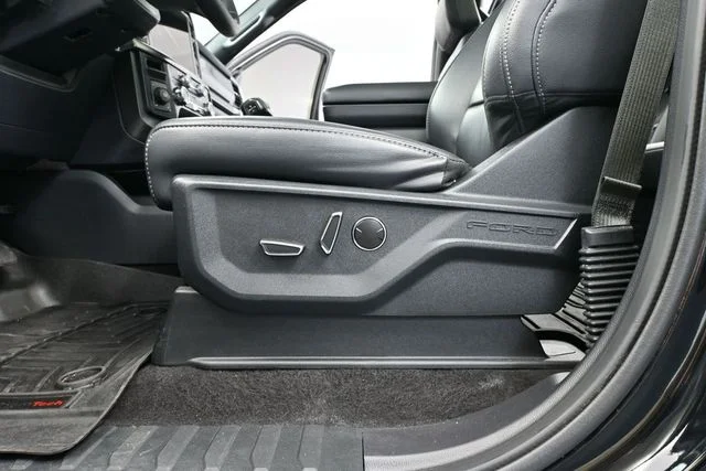2025 Ford F-150 Lariat - Photo 23